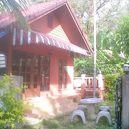 Aree Studio Guesthouse2 バンタオビーチ エクステリア 写真